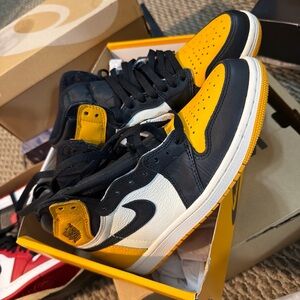 Nike Air Jordan 1 High Black Yellow White